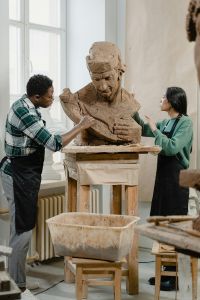 la sculpture ou la guérison par l'expérience sensorielle